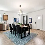 Spacious 5Br Getaway In Nola